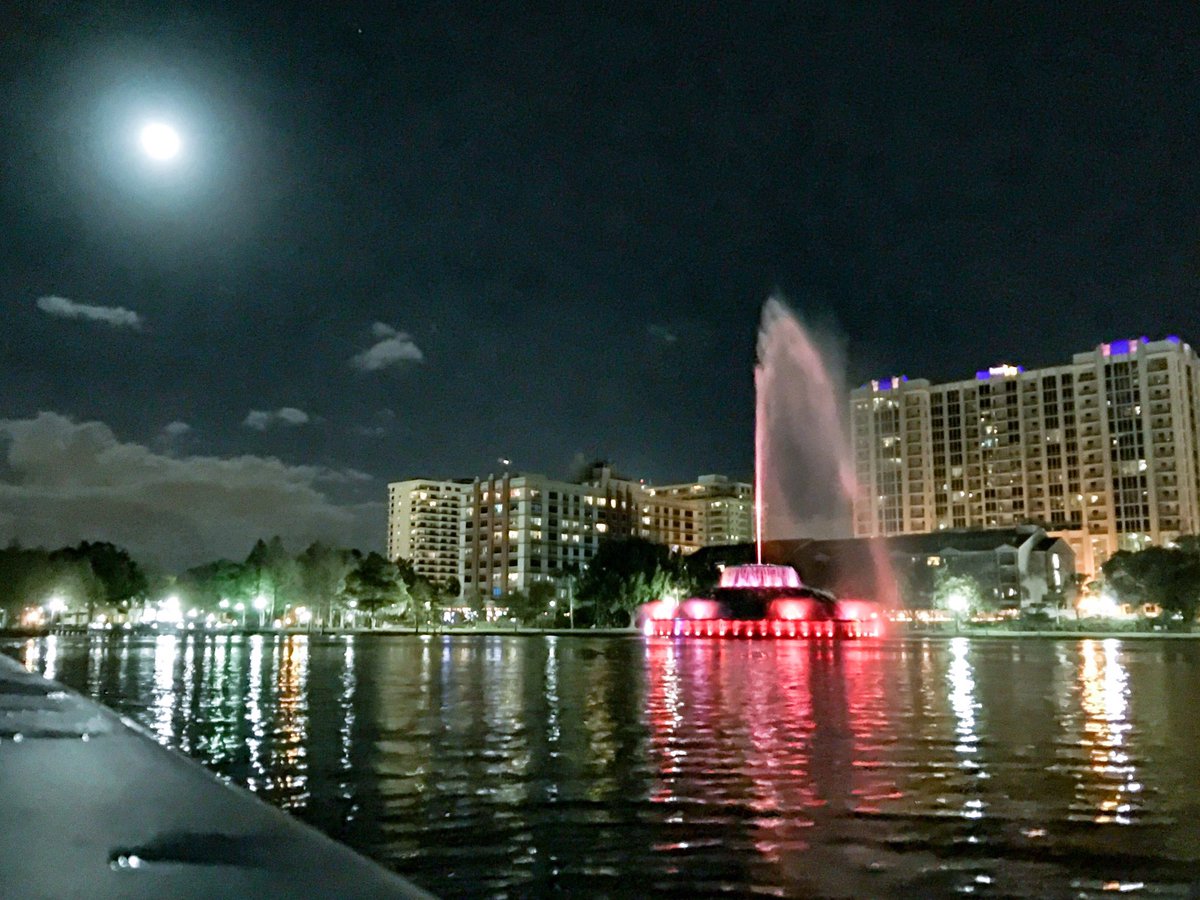 LakeEolaPark's tweet photo. #loveorlando https://t.co/9S3i0Qgpyw