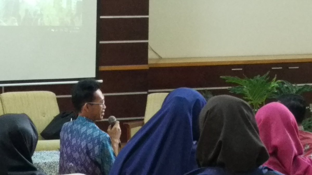 (12/4/2017) - on Going. Sesi Diskusi. Respon Narasumber.