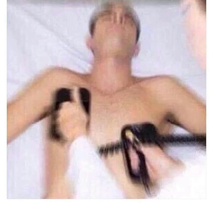 jstfunshipxoxo's tweet image. Когда любимого персонажа убили:
#ПлюмбумСосетВИнсту 
#ПеченюшкаФолловитКаждого