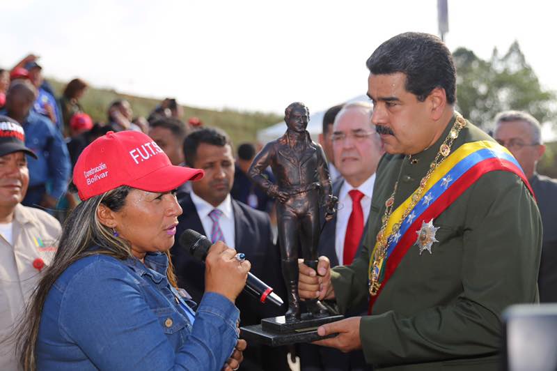 SIERVADEDIOS22's tweet photo. Los @hsierraparima presentes en el Cerro el Gallo #GuayanaBicentenaria #BolívarEjemploDeFuturo #BatallaDeSanFelix https://t.co/BalDUdEAdk