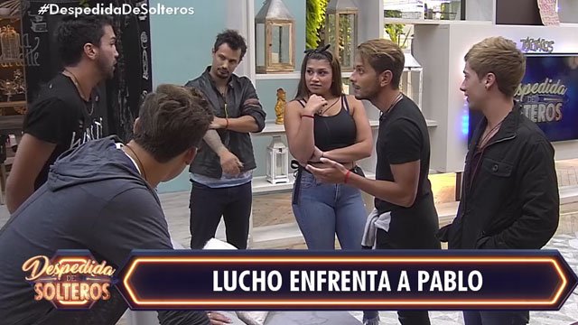 DDSTelefe's tweet photo. ¡SEGUNDOS AFUERA! 🥊 Terrible pelea entre #PabloDDS y #LucianoDDS 👊 Volvé a ver ese momento » https://t.co/OeXdqikGkB #DespedidaDeSolteros https://t.co/42S8OsOB0g