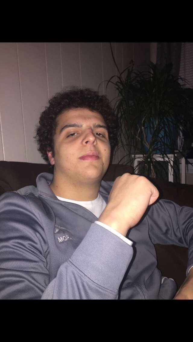 luke_frazier5's tweet photo. Pls get @MikeMoran23 bald https://t.co/ZtBGhho0Ix