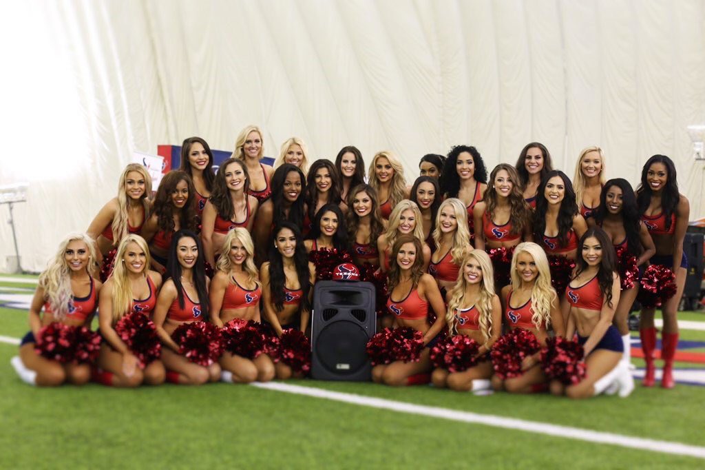 TexansCheer's tweet photo. Our NEW 2017/2018 #TEAM!๐ฅ
*SPECIAL Thanks to ALL the beautiful ladies who were a part of #HTCTryOuts2017...you're amazing!โค๏ธ๐
@HTC_Speaker๐ https://t.co/Y86BhhAV0m