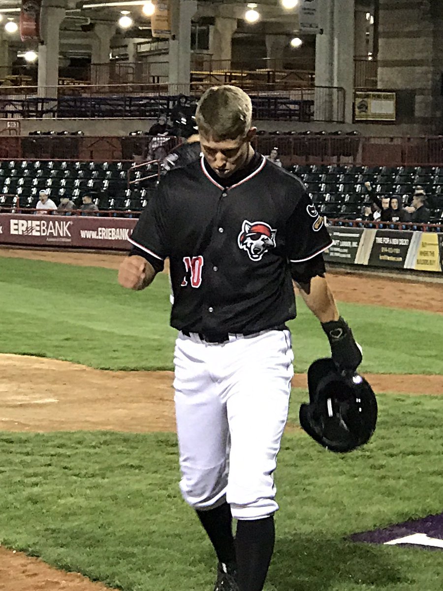 lushep2's tweet image. At it again. @JasonKrizan doubles bringing home @AJSimcox! @erie_seawolves now up 4-3 after 7. #KeepItUpWolves