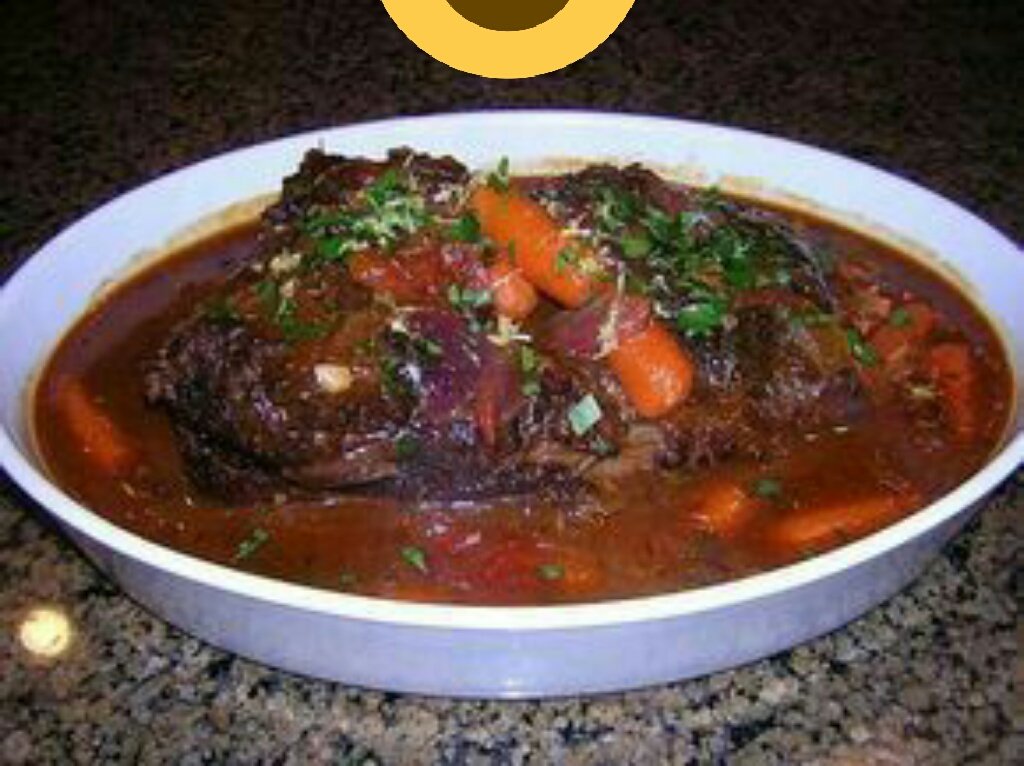 MoyaStrong's tweet photo. @netnarr #dda95 Boliche= Cuban Pot roast. Reminds me of the holiday or someone's birthday. Favorite Cuban dish. https://t.co/ah3nT4tILh