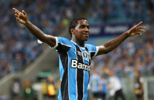 bocaCAP12's tweet photo. Miller Bolaños marca pela 4ª partida seguida. São 15 gols em 40 jogos pelo Grêmio (8 gols em 13 jogos na temporada). https://t.co/3wLgNWunDy