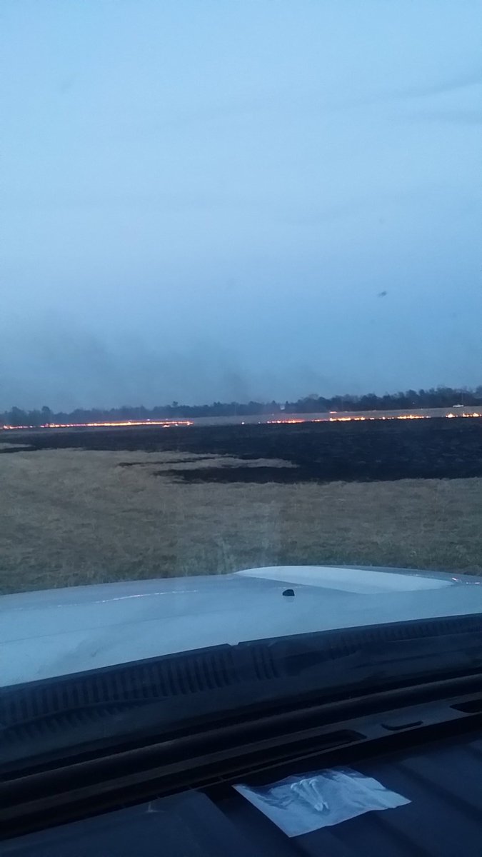 KStateSCEF's tweet photo. Conducted a controlled burn at SCKEF.  Perfect conditions. https://t.co/jmx3lJrziT