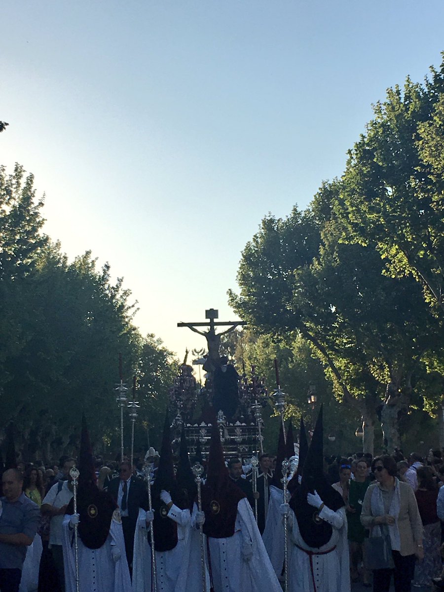 naxovh's tweet photo. Acaba un Martes Santo muy especial, gracias a la hermandad del @DoloresdelCerro por tratarme tan bien.
#Cerro2017
#SSantaSevilla17 https://t.co/mkzJUxxKRa