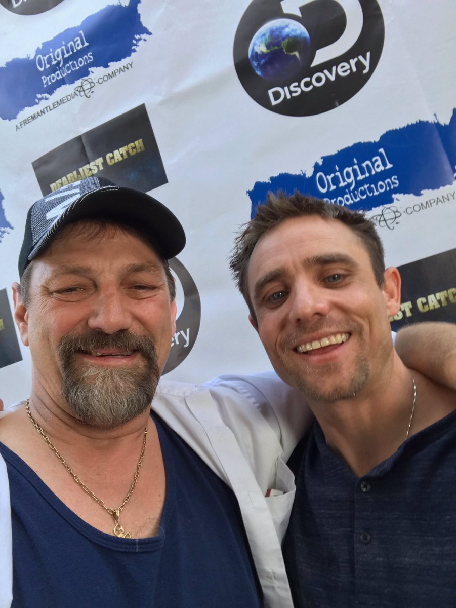 captjohnathan's tweet photo. (Sheryl here) At premier party with @JakeVAnderson https://t.co/rPhbX8puEV