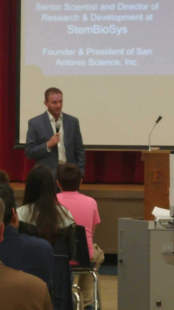 AMoradoAD's tweet photo. Rudder GT showcase speaker Dr. Travis Block inspired Ss to embrace not knowing it's how we learn #RudderEngaged #RudderStrong @EarlRudderMS https://t.co/p4Fbt7KLA4