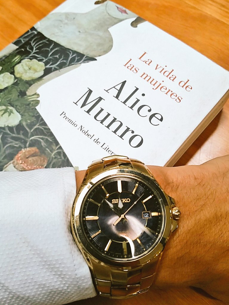 DrJkyllnMrHyd3's tweet image. Es toda una genia Munro. #aprilreads #munro #readermode #readers #booklover #everyday #literature #nobelAlice #liveofgirlsandwomen # Jekyll
