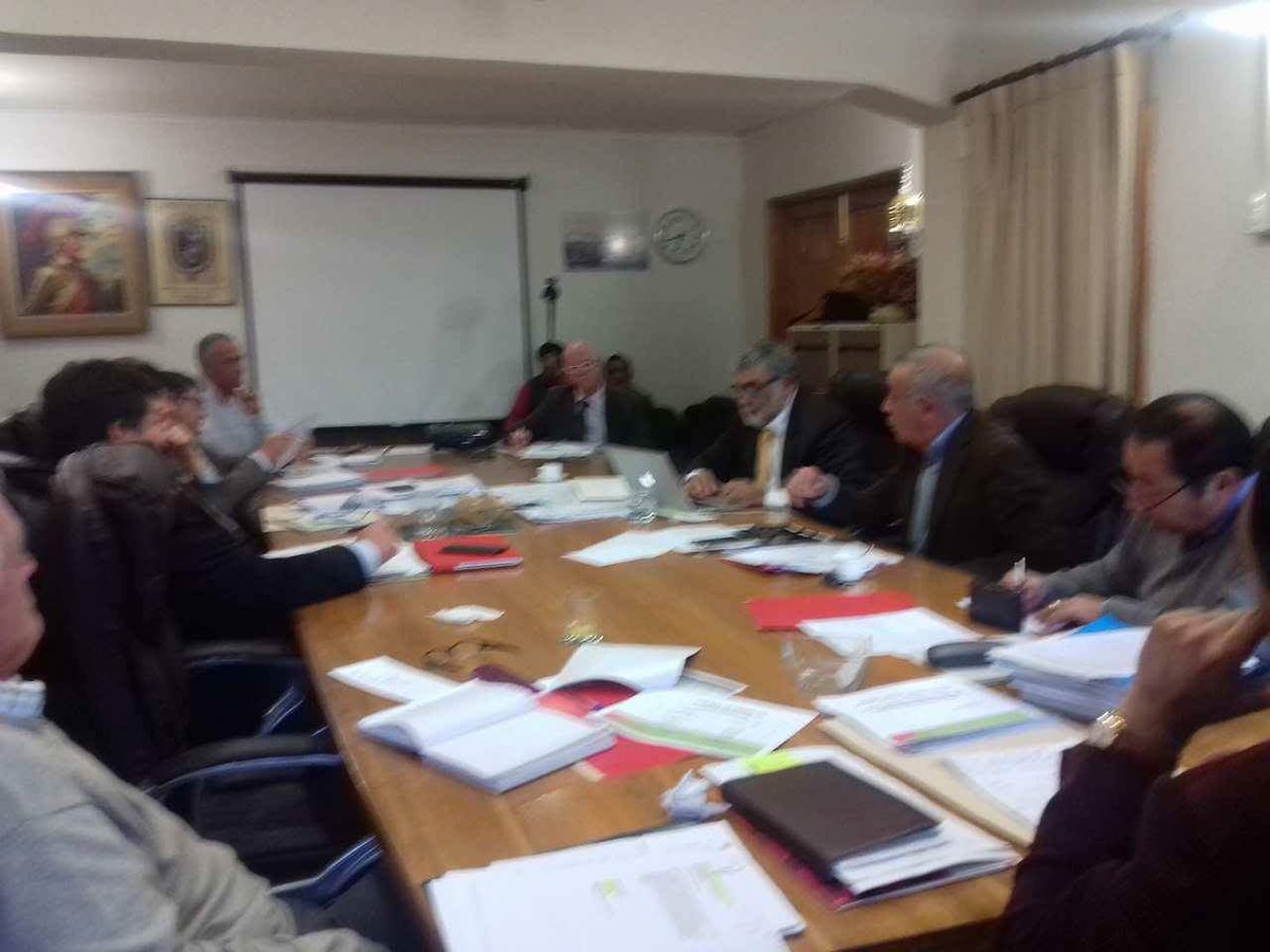 ReneConcejal's tweet photo. Solicite en concejo la ampliacion de salas del Liceo Fco. Coloane y se estudie comenzar carreras tecnicas en dicho liceo. Mas matriculas!! https://t.co/LB7sKTIsUT