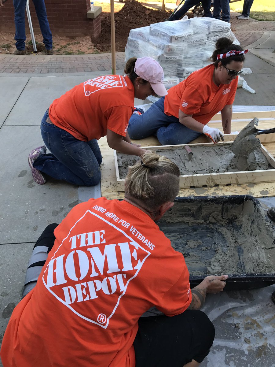 daniel_opene1's tweet photo. Thank you to District 88 team for an amazing day doing what we do best. Giving Back to our community. https://t.co/qwcmbl2JmO