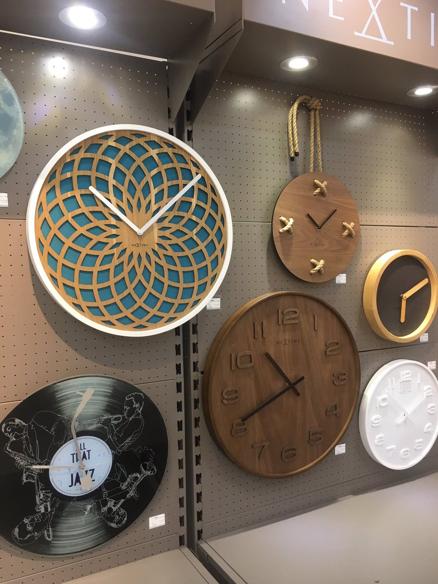 オランダの時計ブランド、「NEXTIME（ネクスタイム）」の壁掛け時計
