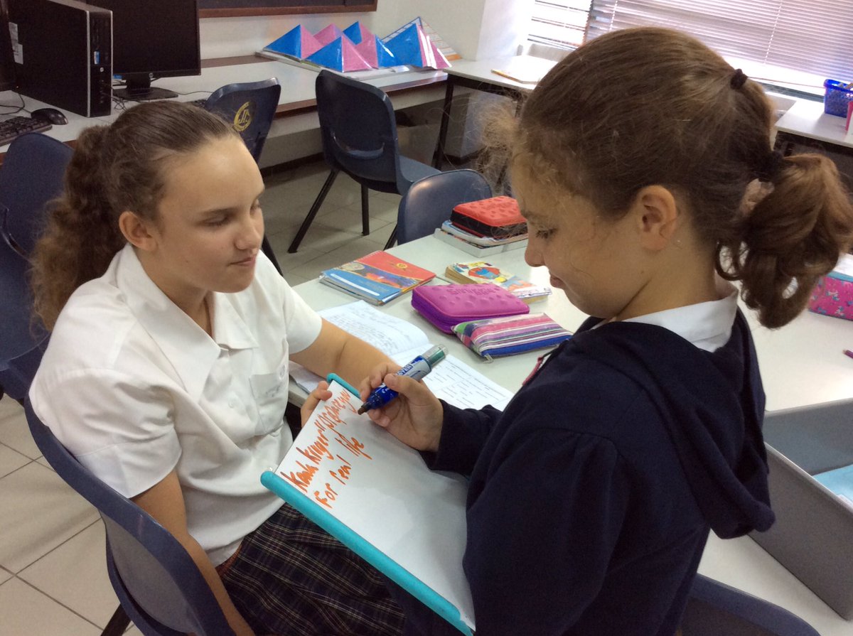 JIS5M's tweet photo. Interviewing peers for discussion texts https://t.co/IAh7UKm8w5