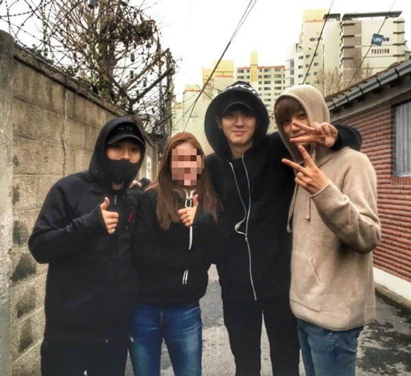 ChanHomeTH's tweet photo. ศูนย์ดูแลเด็กเล็ก Eden I Ville ที่หนุ่มๆเ���็กโซ เป็นอาสาสมัครก่อนที่พวกเขาจะเดบิวท์และร่วมบริจาคมาอย่างต่อเนื่อง รวมถึงเป็นอาสาสมัครขนถ่านหิน https://t.co/0MWJjlhhPE