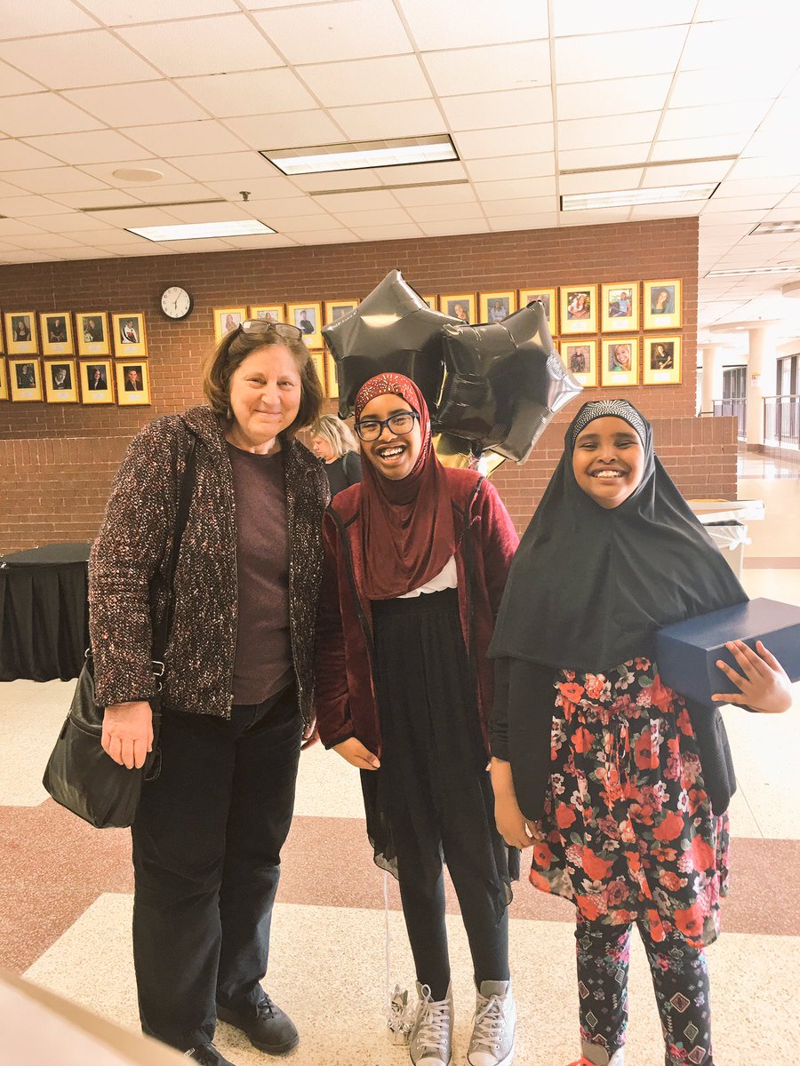 Sahro_Abdullahi's tweet photo. Awosome celebration with awesome team 👏🏽 thanks teammates 🎉 here Some more pic from the Community of Excellence Award @ISD191 #one191 https://t.co/FIeDK5W5vu