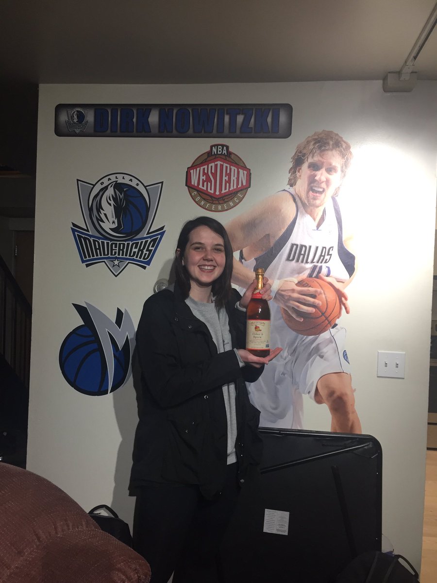 The_Cider's tweet photo. Congratulations to @Racchel_Couv on winning the Cider bracket challenge! https://t.co/j2i2zvt1I6