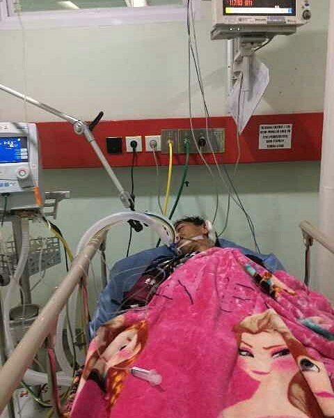 VikingCikbar's tweet photo. Selamat jalan M.Effendi (Ahong) anggota vik. lemah abang. Semoga amal ibadahmu diterima Allah Swt. Doa bobotoh menyertaimu. #kembaliberduka https://t.co/sjuFvlyyST