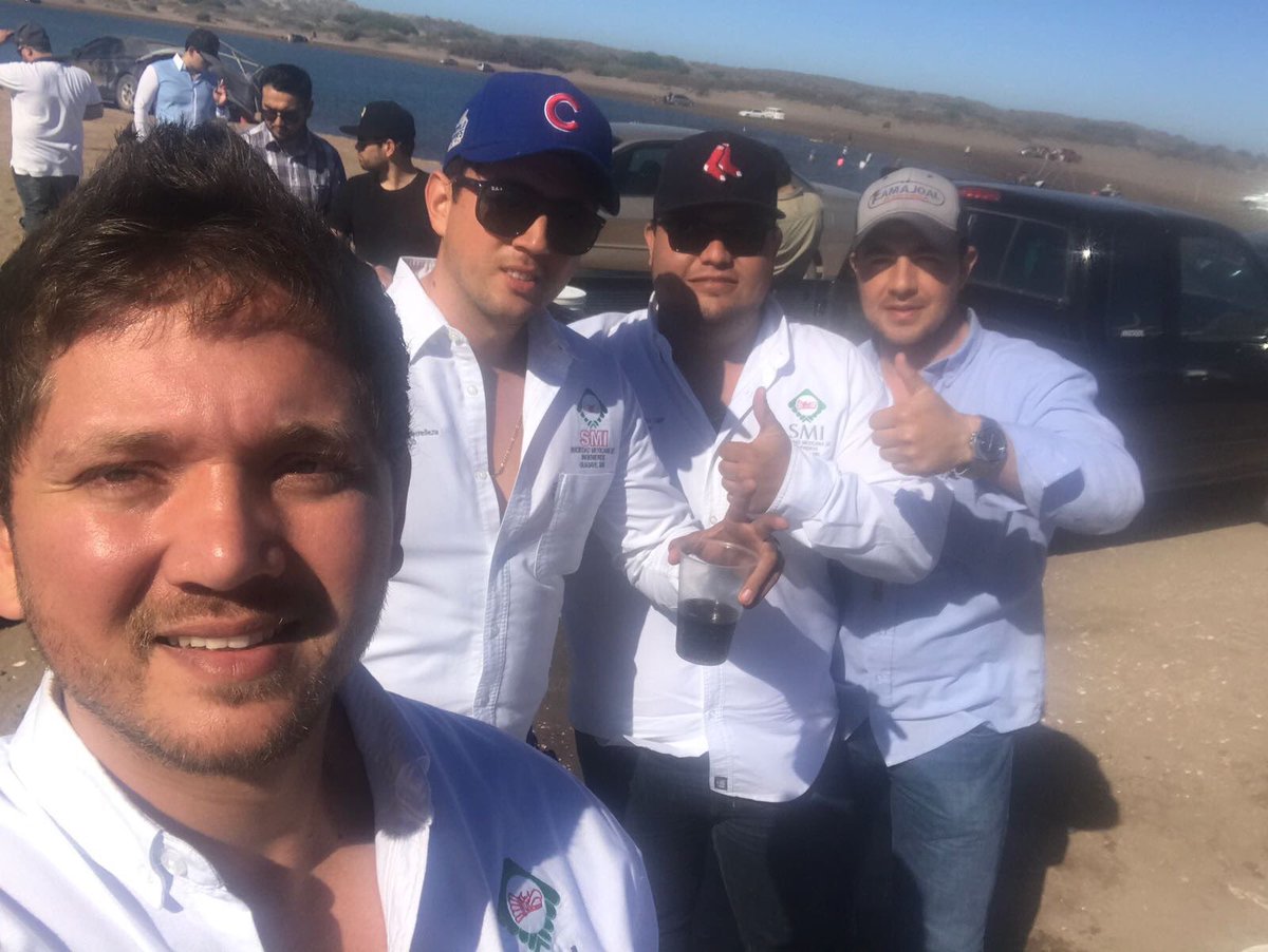 SMIenSinaloa's tweet photo. #Smiguasave y empresas amigas apoyando a Guasave con bancas de concreto en playa Las Glorias #cnopsinaloa #prisinaloa #conlagente #cnop https://t.co/zaRP7apa0b