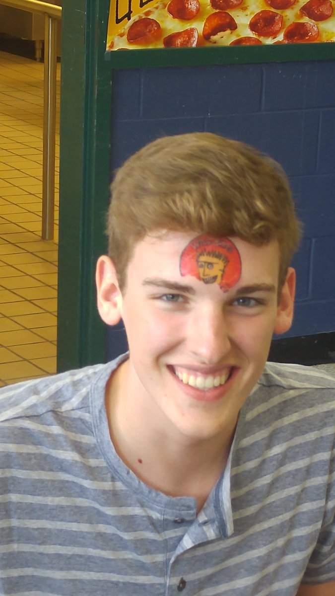 CCSDGaSNP's tweet image. The students at @cvgrizzlies taste tested and gave feedback on a new pizza for the upcoming school year!  🍕#StudentTested #SchoolPizza