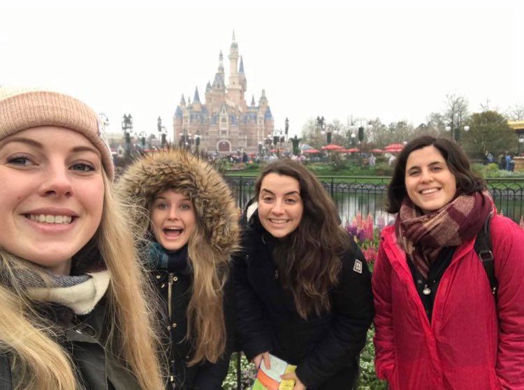 AbeliaSax's tweet image. Great couple of days off exploring #Shanghai after our last concert in #Linyi ...today we travel to #Harbin to continue with our concerts!