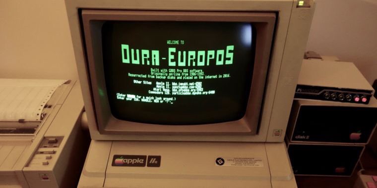 Computer2conect's tweet image. A 1986 #BulletinBoardSystem has brought the old Web back...
pri.ml/E7f_vHAq