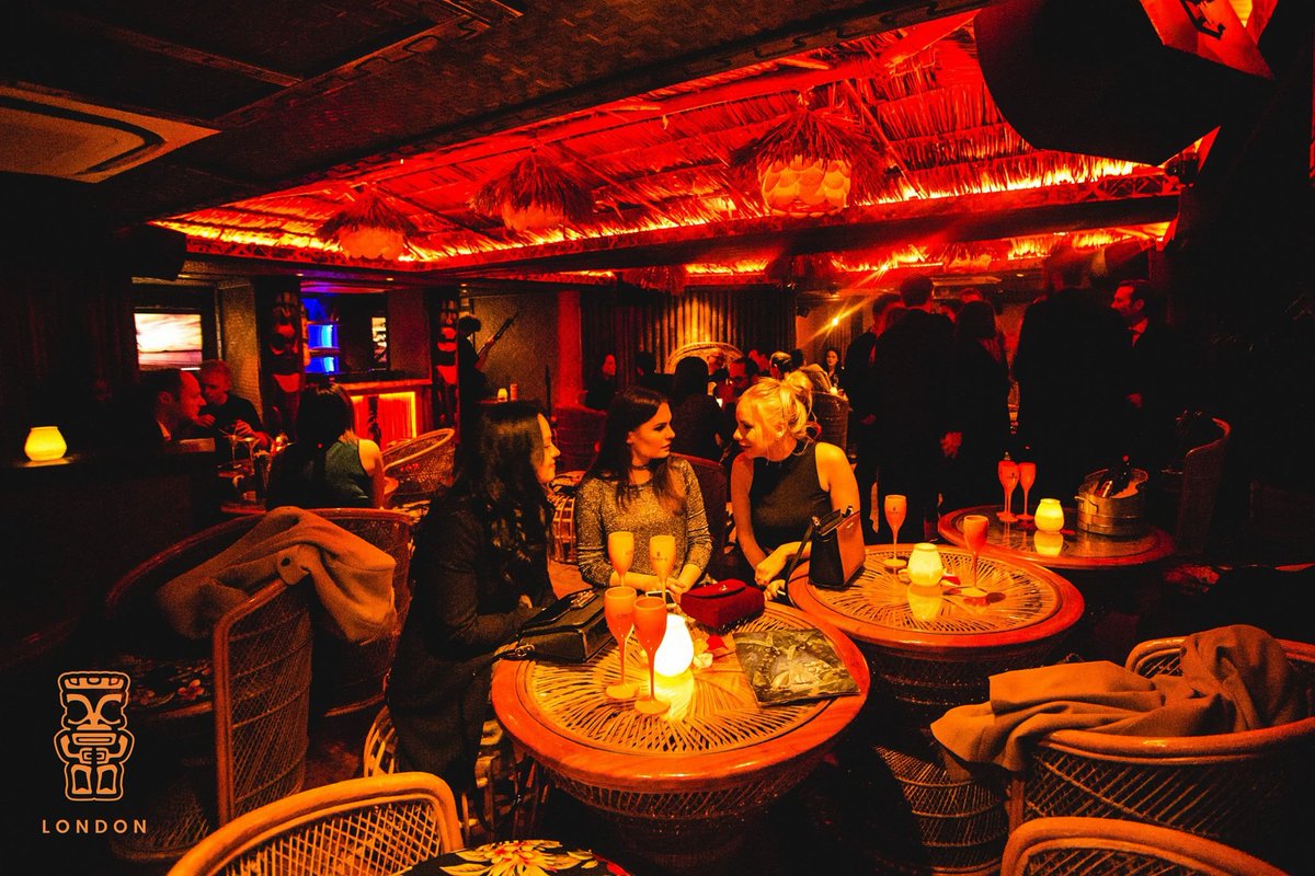 mahiki's tweet image. Paradise is open every day from 6pm! 🌴 Delicious cocktails, scrumptious food, and 20% off your bill before 10pm 🍣 🍹 🌴