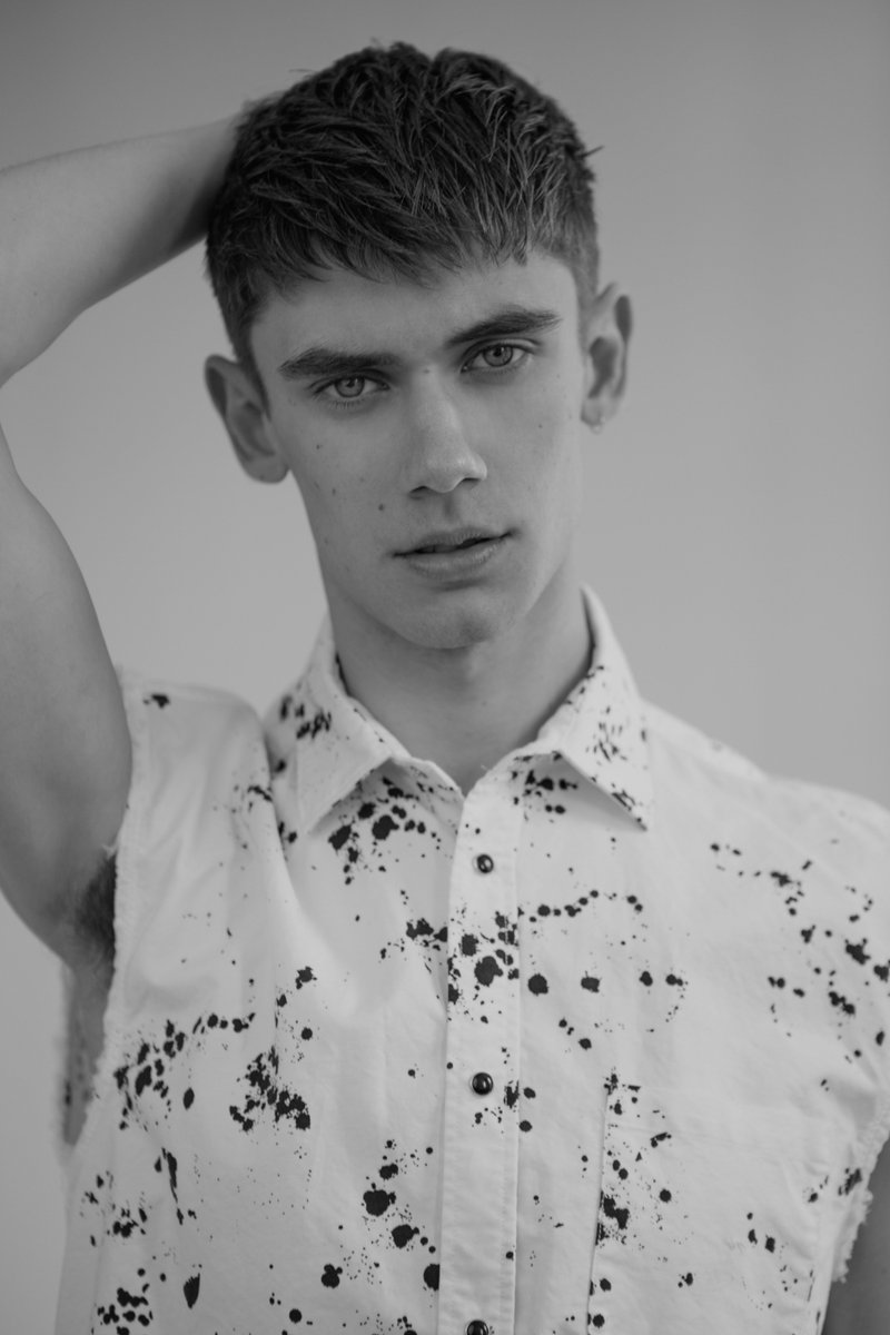 SelectModelMgmt's tweet photo. Such an amazing shoot with @jakubkoziel and the lovely Tim Sprague #SelectMenRule https://t.co/Opjp2TKDr0