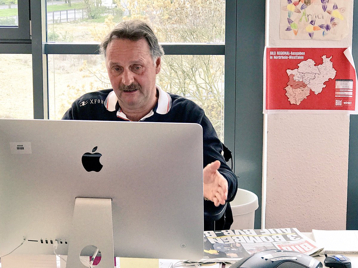 "Das Spiel heute nachzuholen, ist Wahnsinn! Es regiert nur Kommerz." Wie immer klare Kante: <a href="/neururer_peter/">Peter Neururer</a> macht Blattkritik <a href="/BILD/">BILD</a> #BVBASM