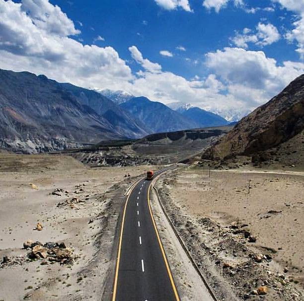 GilgitBaltisan's tweet photo. #Karakoram Highway @GilgitBaltisan https://t.co/1Fuf8z7GQI