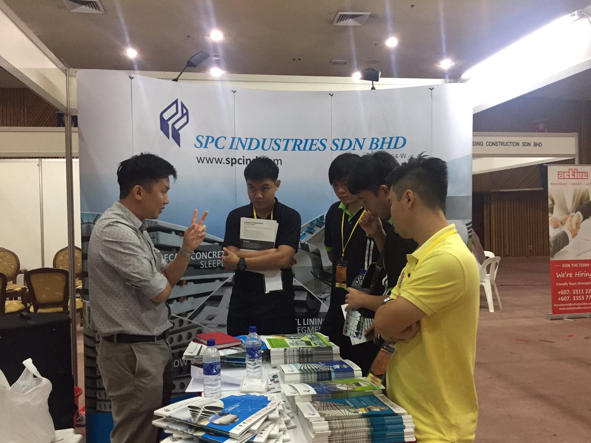 ICES2017's tweet photo. Live update ‼️‼️ 

Exhibiton 🔥🔥 
Come guyss at DSI 👷🏻‍♀️👷🏻 https://t.co/F4XLq5qOBF