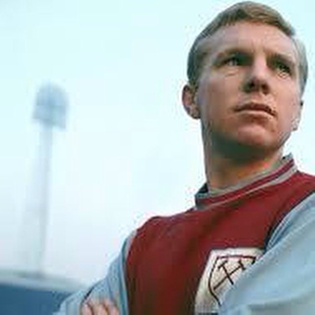 Happy birthday 76th Bobby Moore 