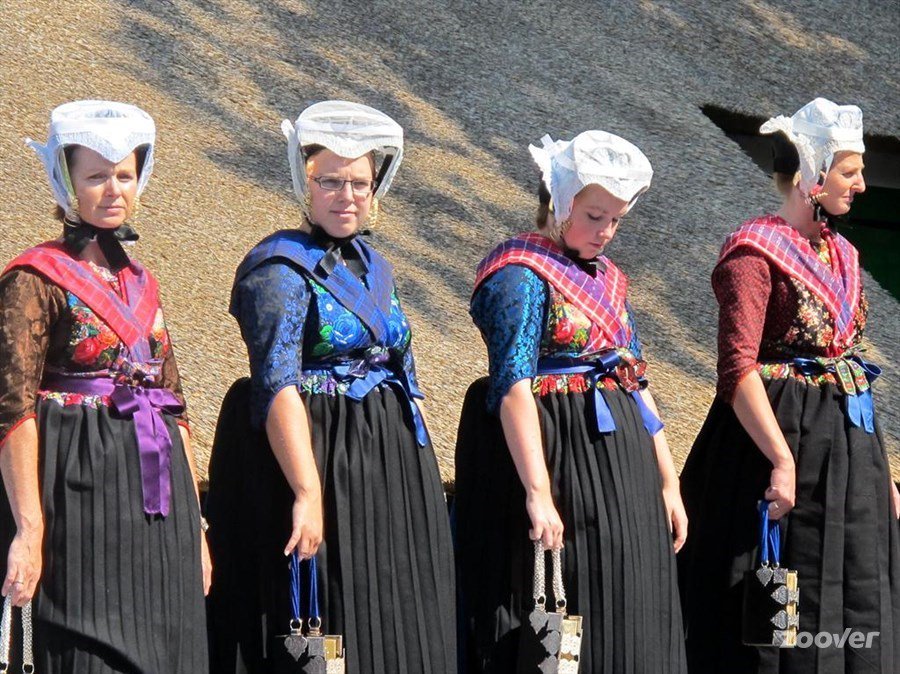 EchteScheermes's tweet image. Waren in het verleden #progressieven die #identiteit/#trots ontleenden aan #ideologie/cultuur, op dit moment zijn het #conservatieven
#PVV