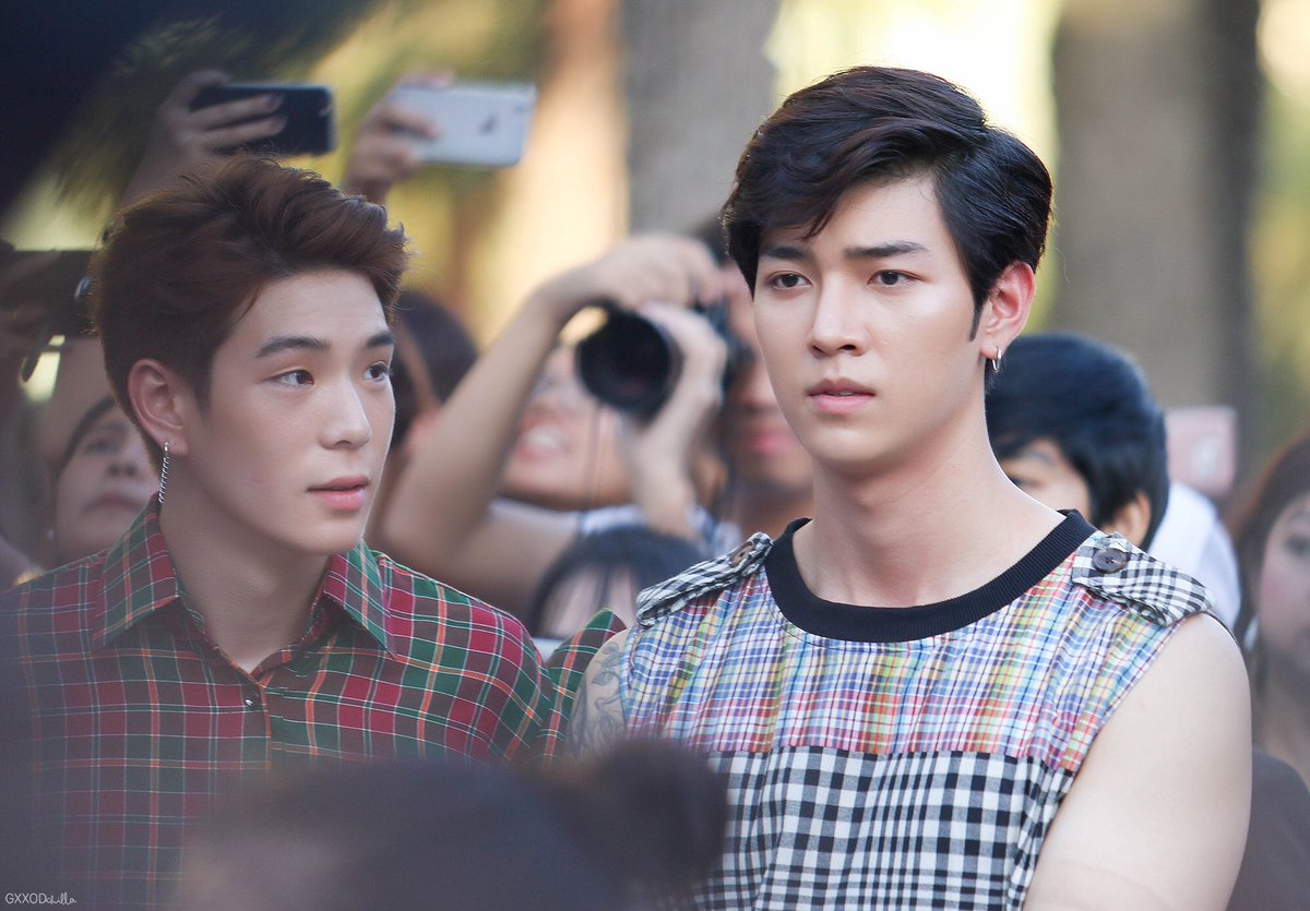 GxxodChilla's tweet photo. ก่อนไปเจอ #ก็อตโจ พรุ่งนี้ มาขึ้นเรือผี #ก็อตเจ กันก่อนค่ะ มามะ 5555 😂 

@gxxod4 #ก็อตอิทธิพัทธ์ #songkranwonderland https://t.co/DvU5Pwny5s