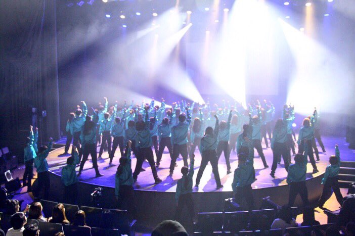 Ex_4w's tweet photo. 先ほどのツイート時間に誤りがあったため訂正します！

✔️Dancing crew EX  12:15〜
本館横オープンシアターにて踊ります！
お昼ご飯を食べながら…
教室移動のついでに…何でも🙆🏻

Dancing crew EX一同張り切ってお待ちしてます😊 https://t.co/hxJPJC3n3d