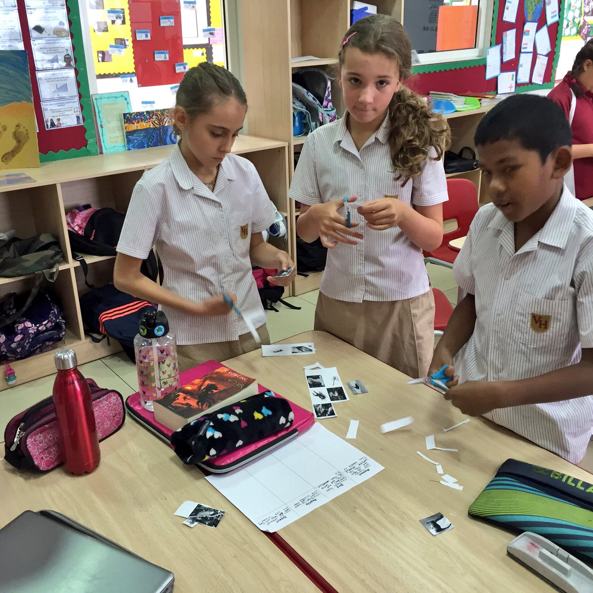 Year 5R have been busy researching the classification of animals! <a href="/VHPS_Science/">Science | Victory Heights Primary School</a> #VHPSchallenge #GoVHPS