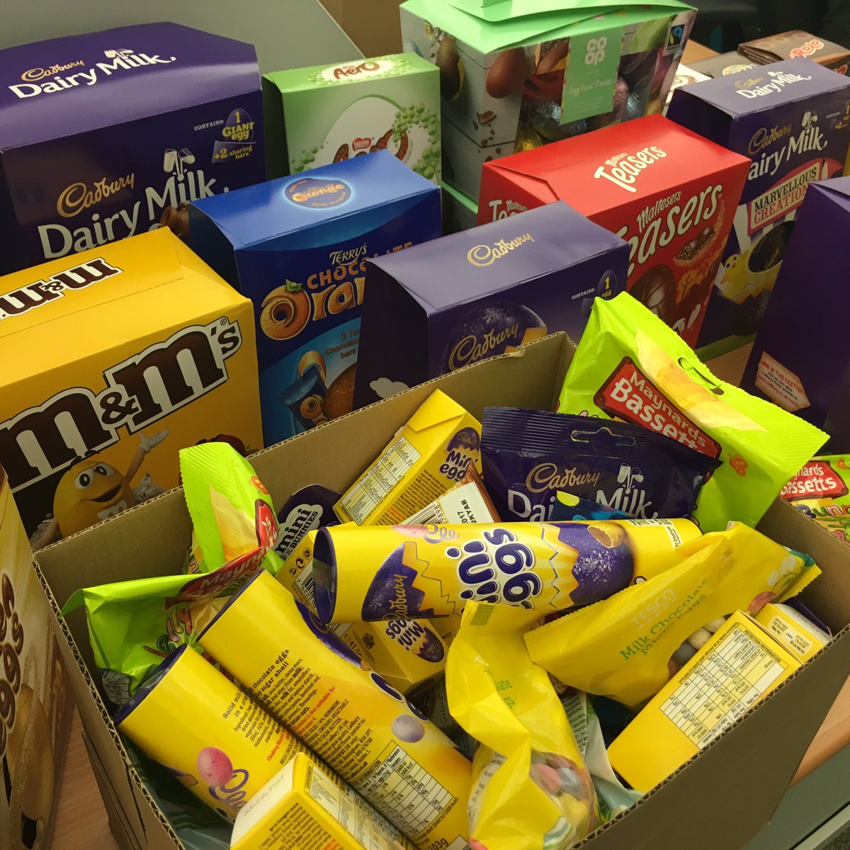 StBartsCancer's tweet photo. #stbarts #staffeasteregghunt https://t.co/EJ4CWs7pmg