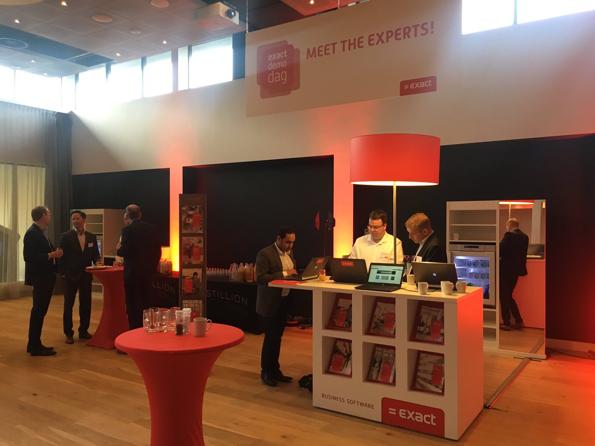 aislingg's tweet photo. #exact #demodag is van start! https://t.co/yWWrF87rwV