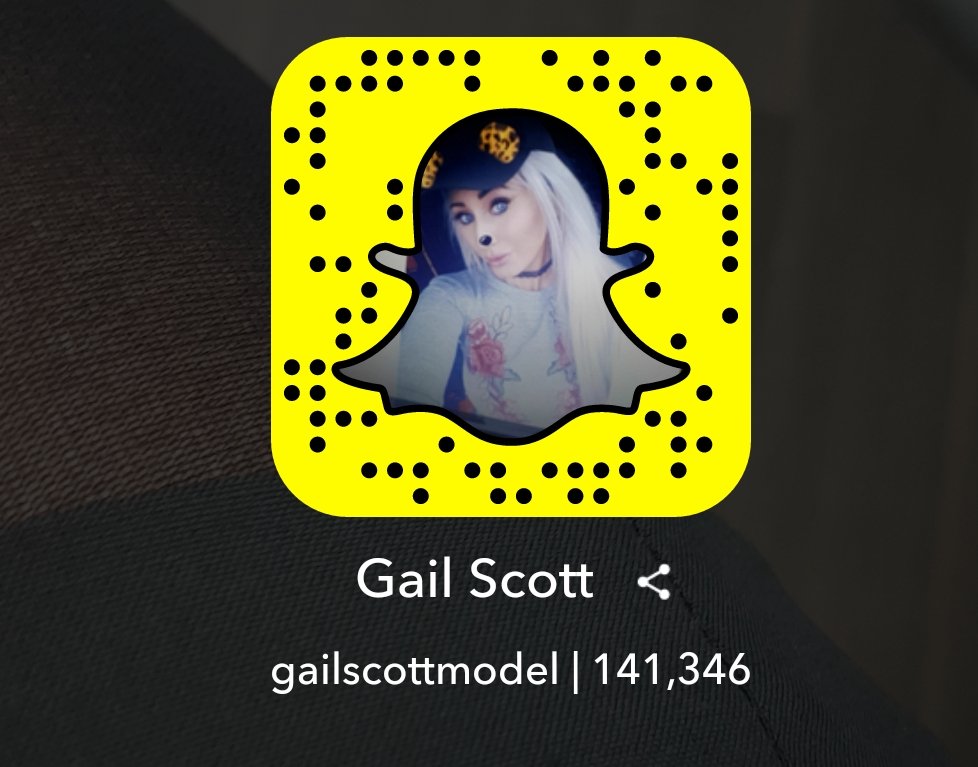 GailScottModel's tweet photo. #HappyHumpday #SnapChat #GetAdding 💛 https://t.co/XLvLv9JV9D