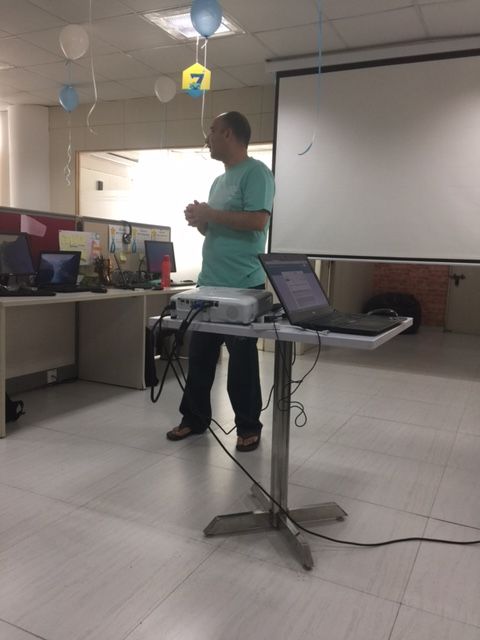 Quovantis's tweet photo. All hands meet with the CEO Tarun Kohli
#Quovantis #happyworkplace #foundationday #celebrations https://t.co/1oo9RDwr72