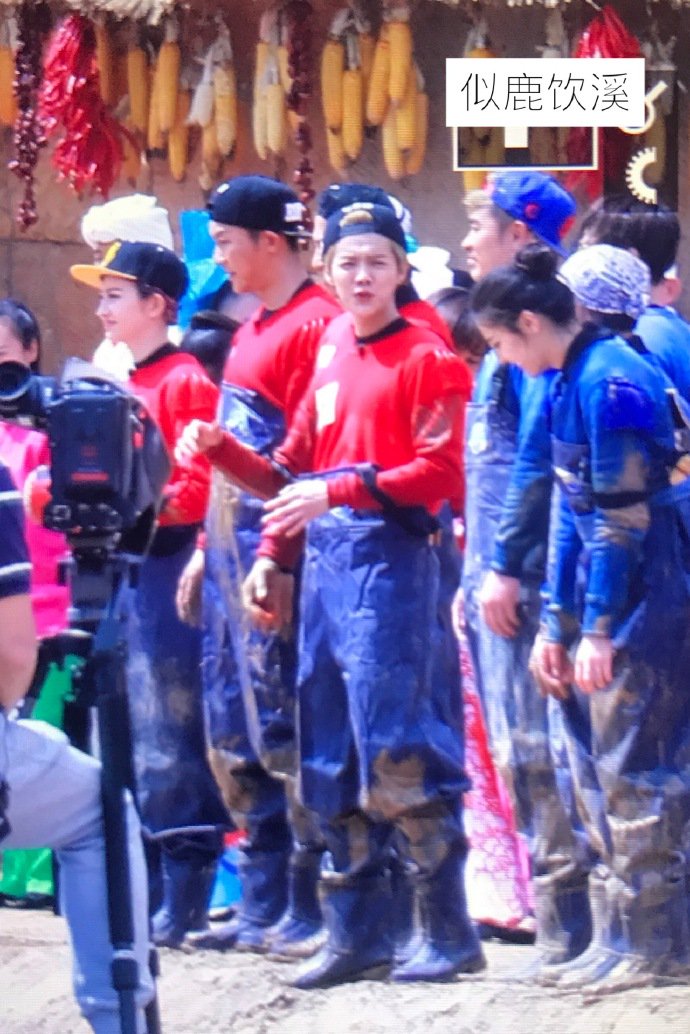 indyluhan's tweet photo. [Preview] 170412 #LUHAN @ Running Man Filming llcr.似鹿饮溪ForLuHan https://t.co/lp9M6UOJSS
