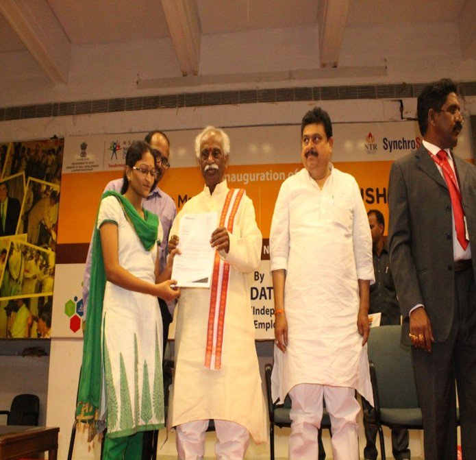 MSDESkillIndia's tweet photo. Shri B. @Dattatreya , MoS(I/C), @LabourMinistry, GoI inaugurated a state-of-art #PMKK in  Hyderabad, Telangana @RajivPratapRudy @PMOIndia https://t.co/B2PclAplkr