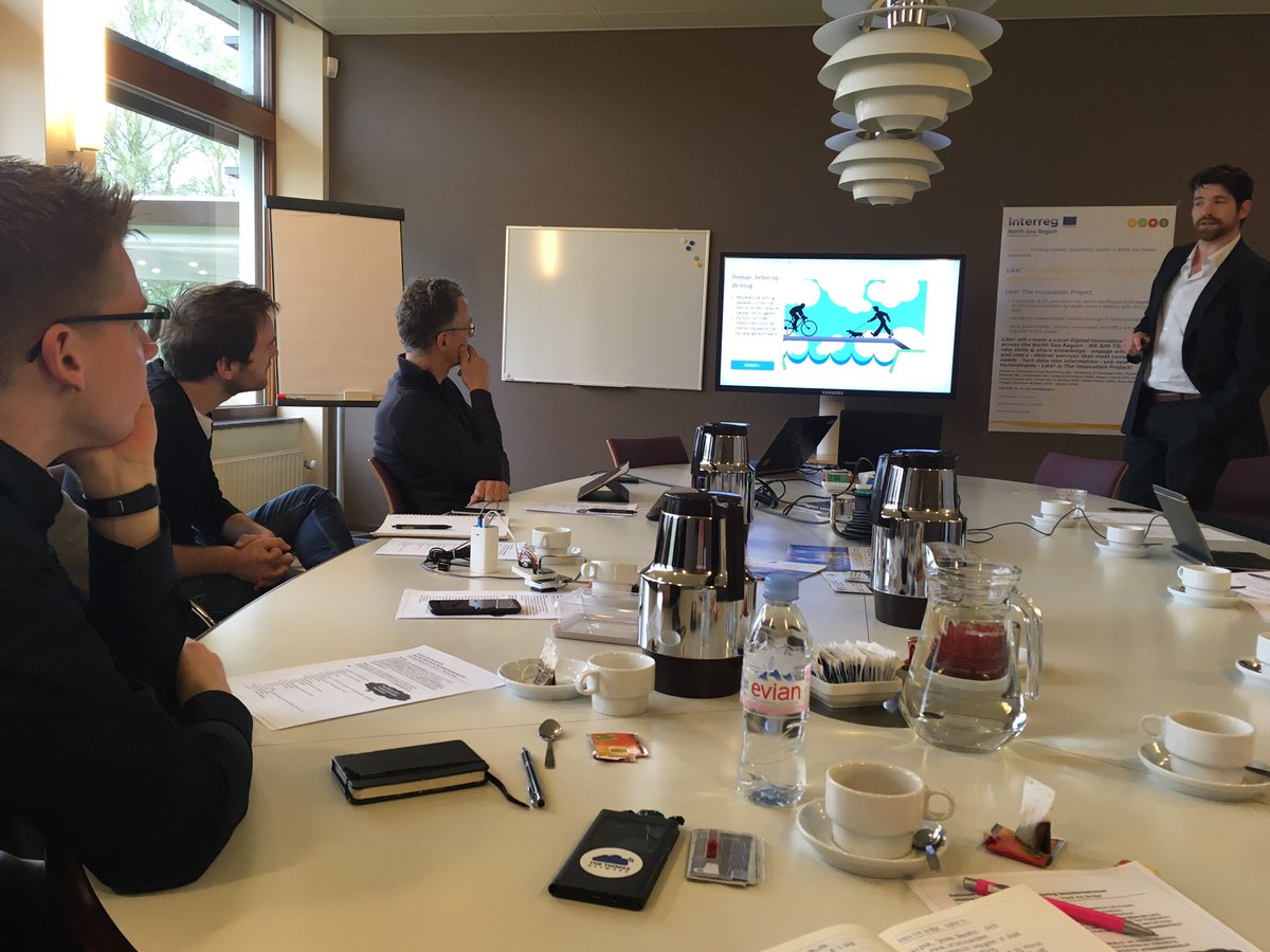 EsmeraldaTop's tweet image. "Hack the bridge" pitches met slimme ideeën voor monitoring NP Drentsche Aa! @LikeNSRproject #Drenthe