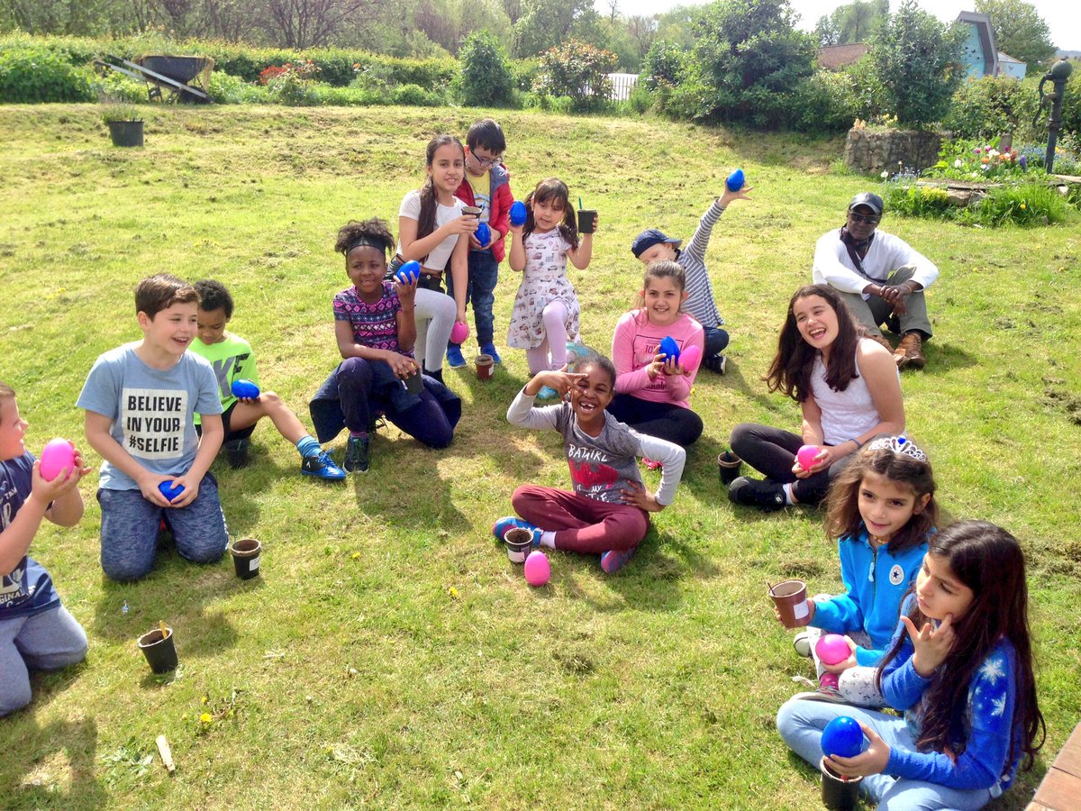 XanaLua1's tweet photo. What a superb day!! Nature Easter Egg Hunt 🐣 Half Term Fun for the all Family! 💚@HarmonyGG @LordshipHub @haringeytoday @GoGrow1 https://t.co/9wDosUG1zO