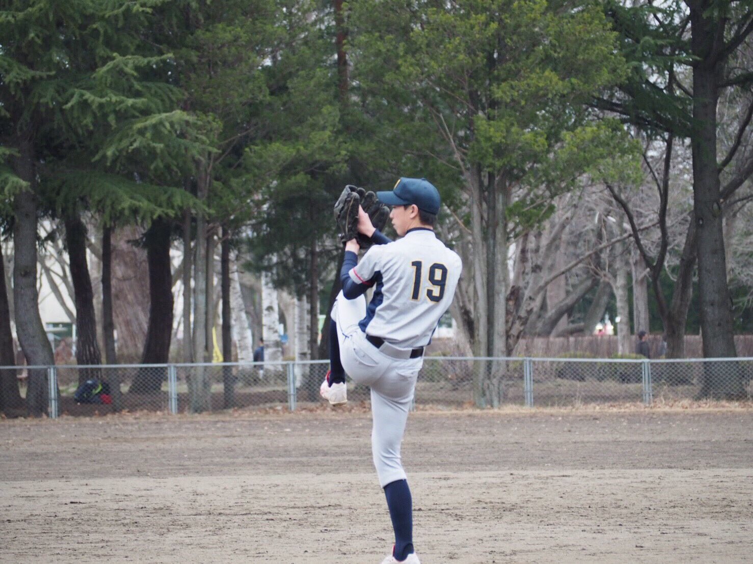 岩手大学軟式野球部 on Twitter "阿部 遼 19 理工学部 3年 仙台三高 ポジション 投手 真上から