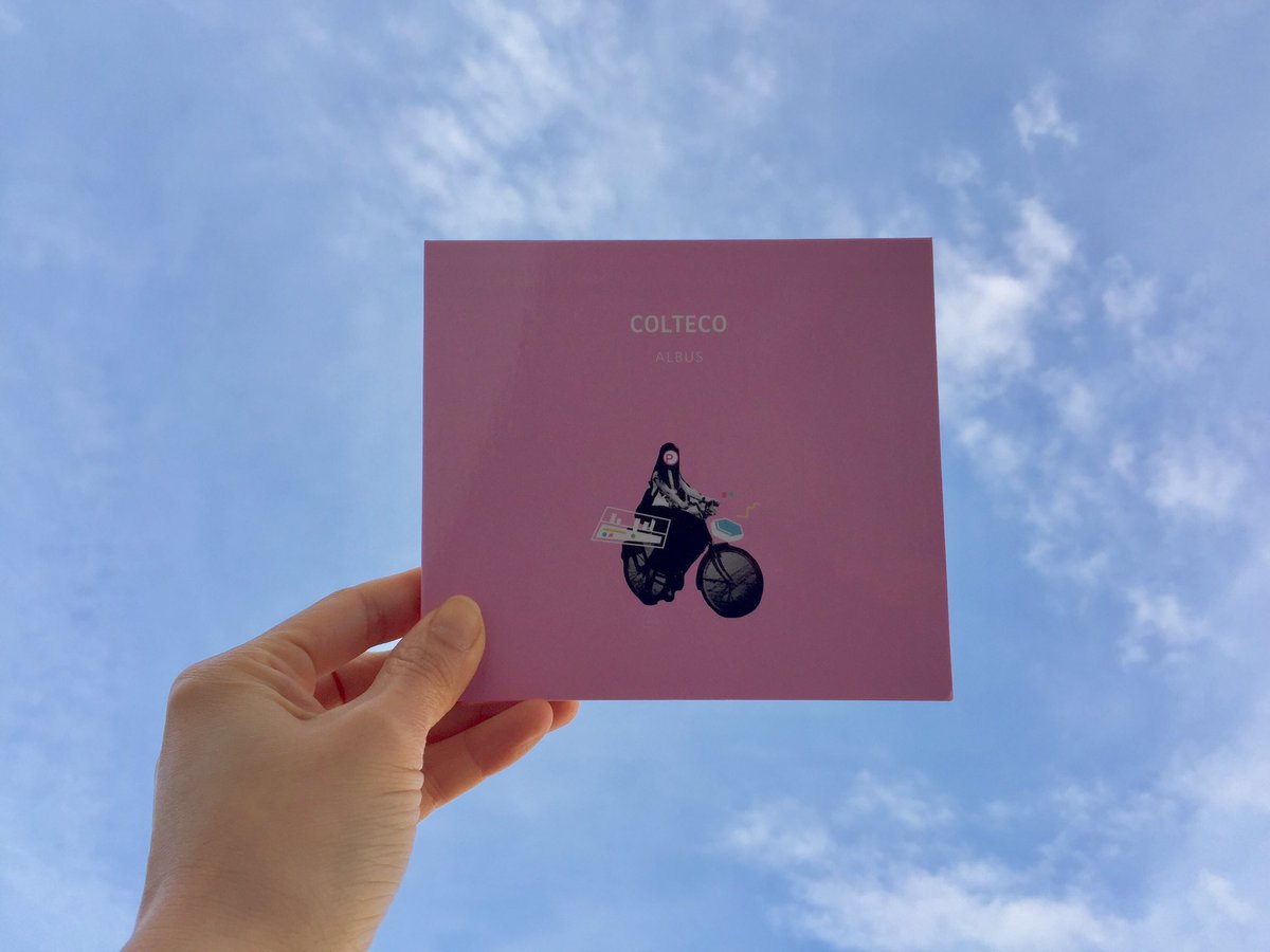 _CHIYORI_'s tweet photo. 私も参加した@colteco の🆕アルバム『ALBUS』本日発売日です。
4曲目"SURELY"、satoくんと何度もやりとりしながら、私的にも転機になった思い入れのある曲です。是非色んな人に聴いてもらいたいです！大好きな福岡の人達と作品を作れて嬉しかったです。おめでとう👏🍾 https://t.co/jdHDnNASdR