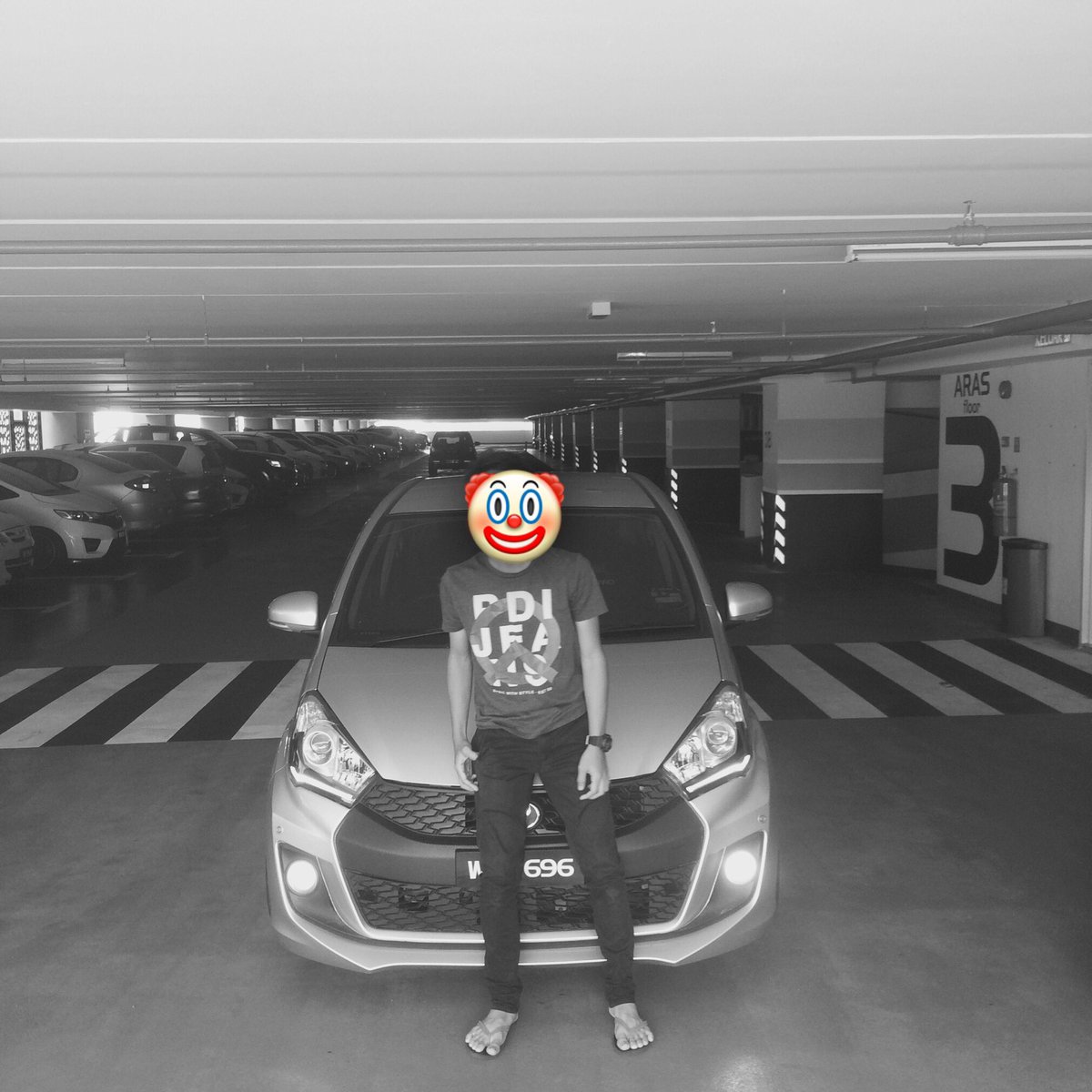 HakimiAhmadAzmi's tweet photo. why so serious https://t.co/9g35Q0iit9