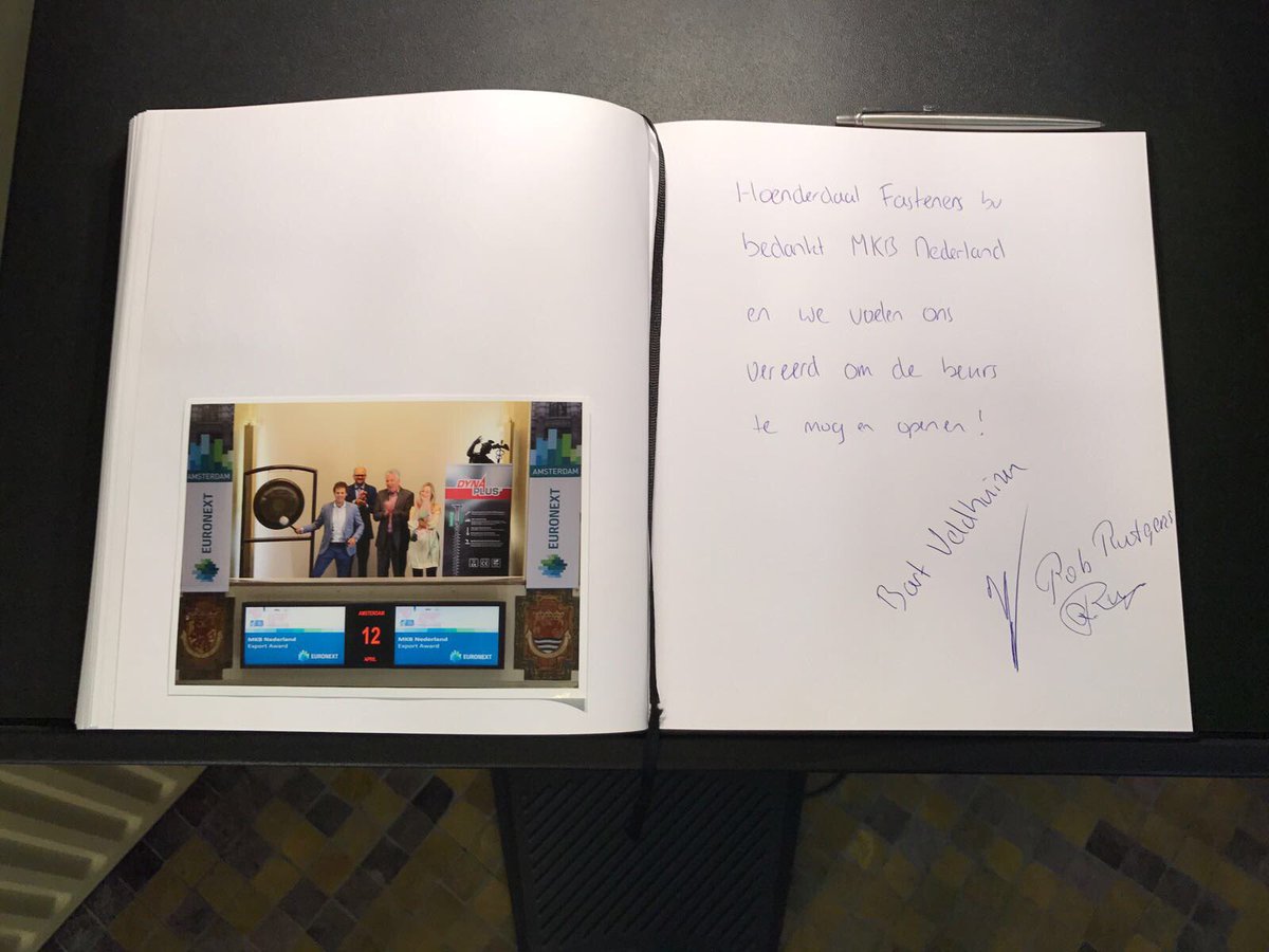 Trotse winnaar #mkbexportaward <a href="/Hoenderdaal_NL/">HoenderdaalFasteners</a> opende vanochtend beurs <a href="/aexnl/">Euronext Amsterdam</a>. En dat vonden ze leuk 😉 @mkbnl