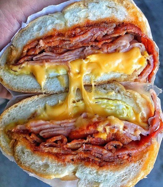 PRIDUROK696's tweet image. #ПеченюшкаФолловитКаждого
Засмотрелся😍